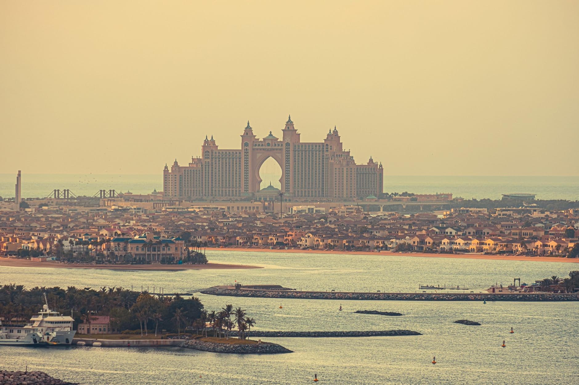 UAE and Malaysia twin package with transfer perks