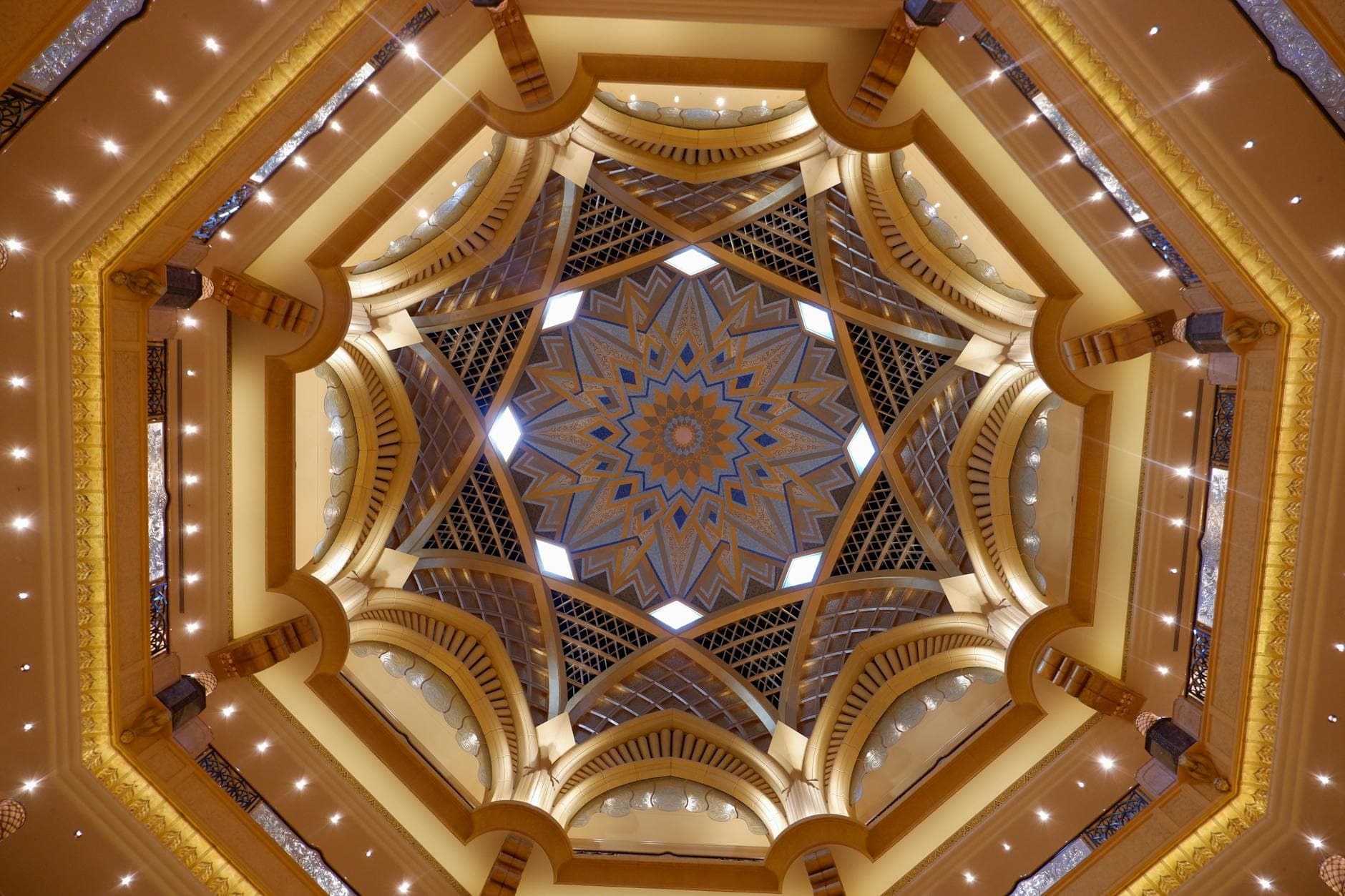 Dubai & Abu Dhabi Highlights - 6 Days holiday gallery photo 3