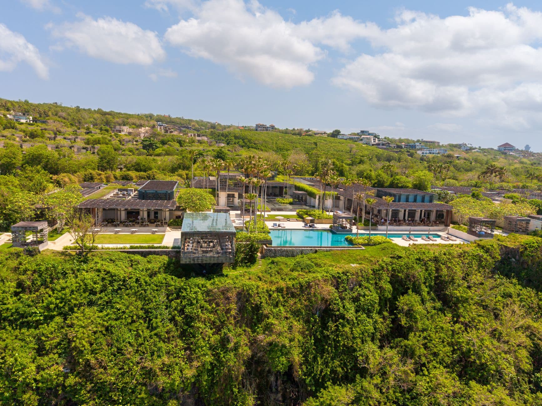 Villa and apartment stay bundle with breakfast